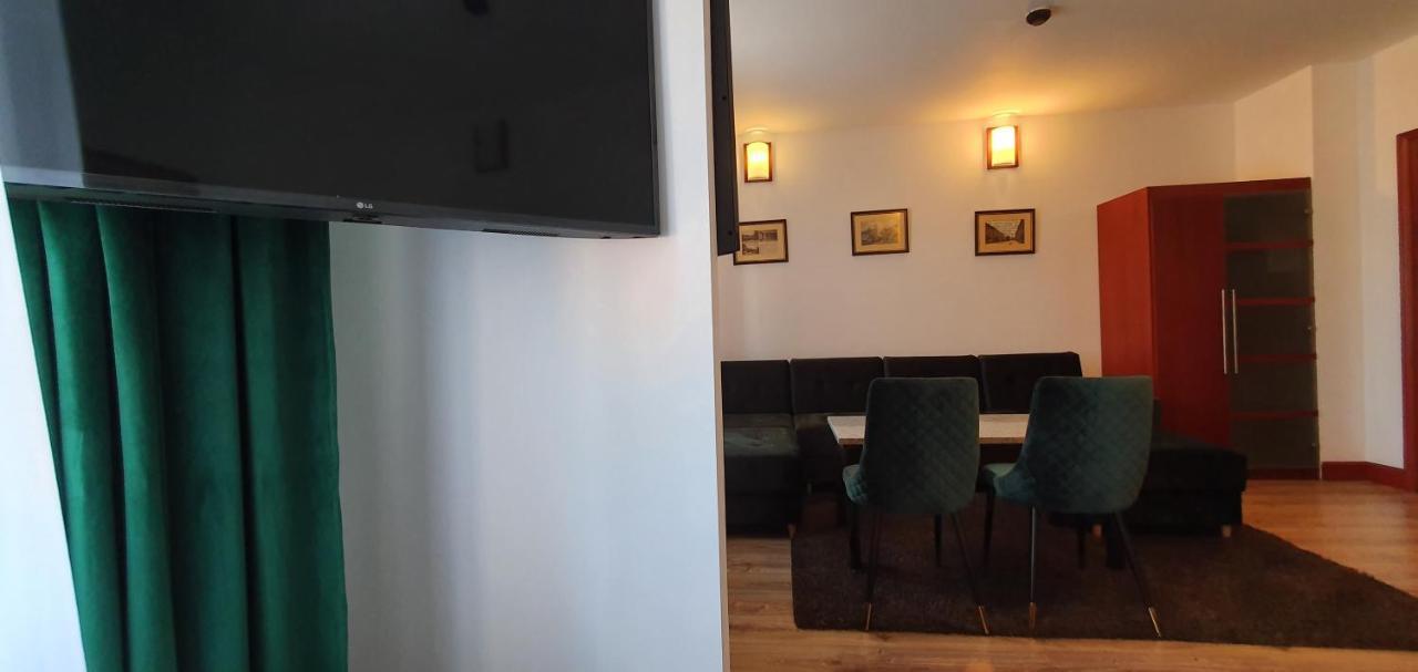 Hotel Libero Milicz Esterno foto