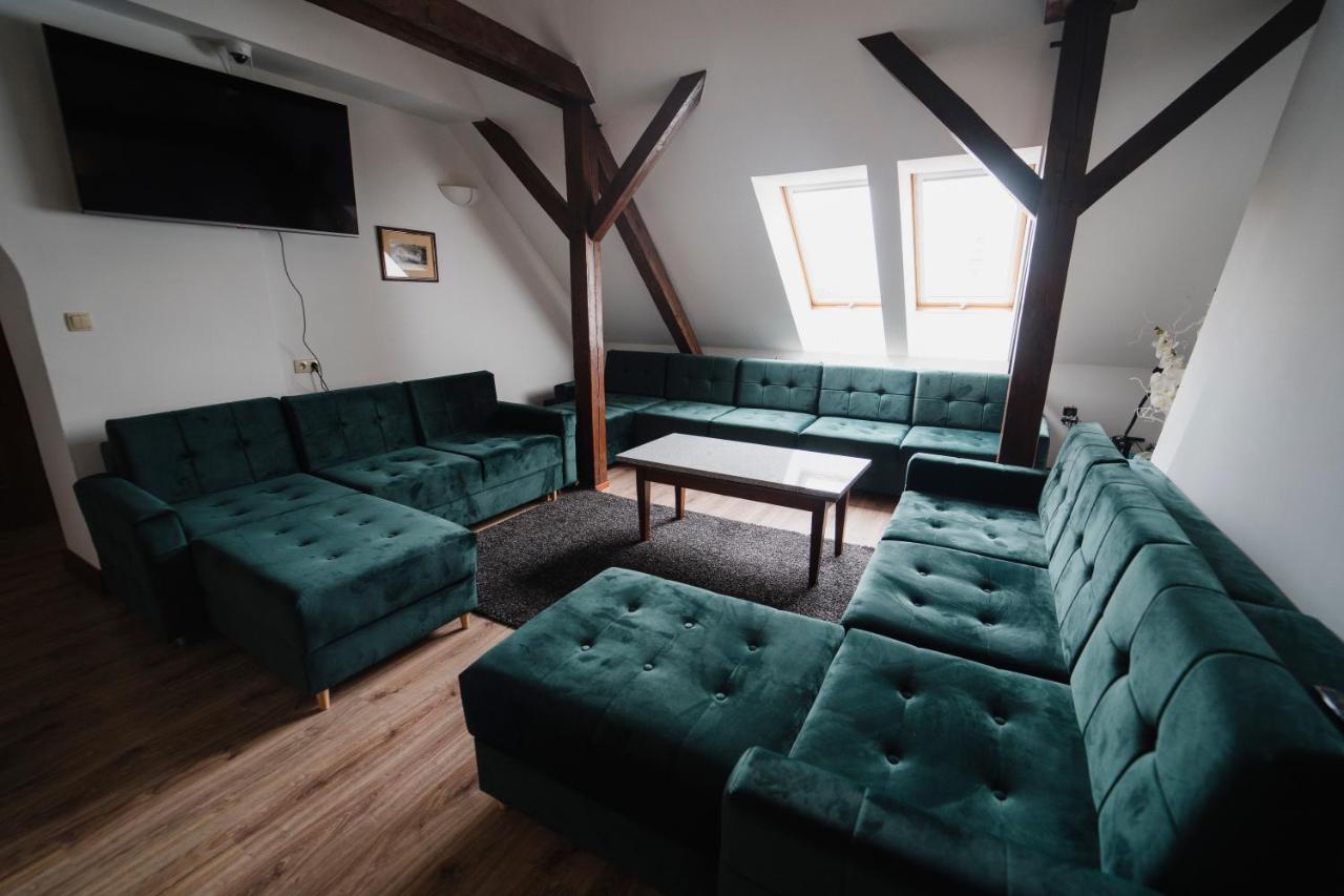Hotel Libero Milicz Esterno foto