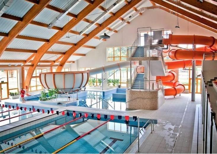 Hotel Libero Milicz Esterno foto