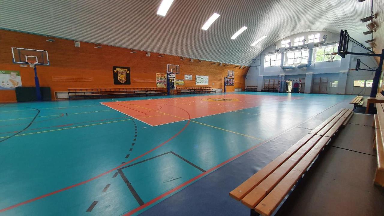 Hotel Libero Milicz Esterno foto