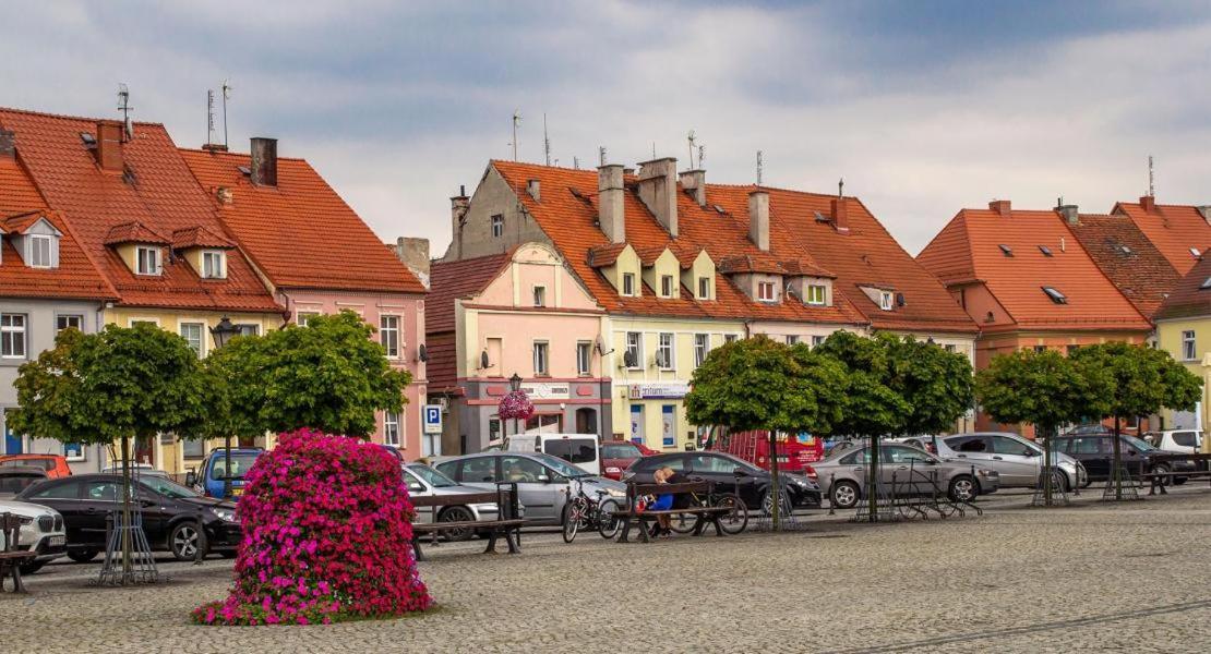 Hotel Libero Milicz Esterno foto