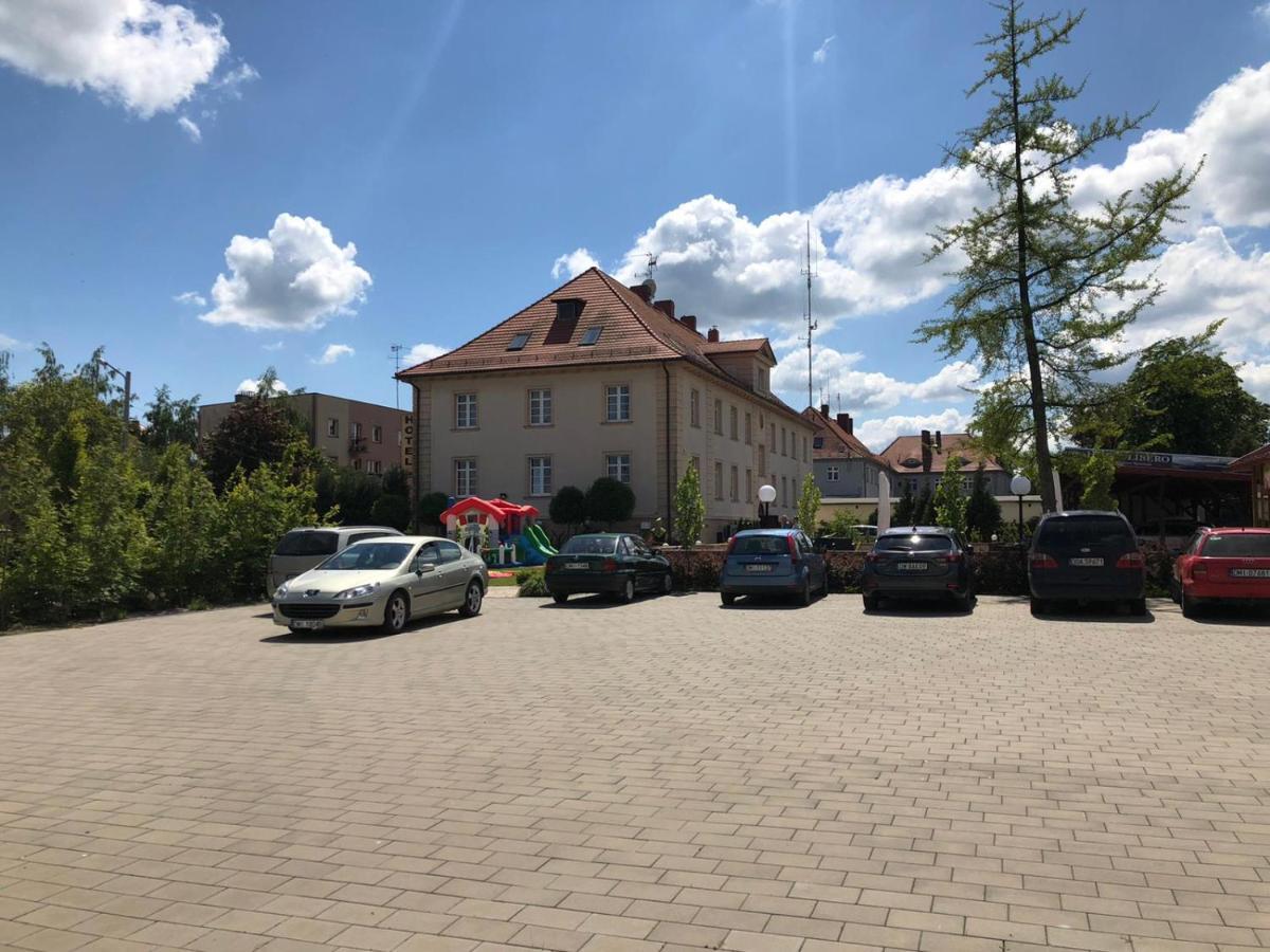 Hotel Libero Milicz Esterno foto